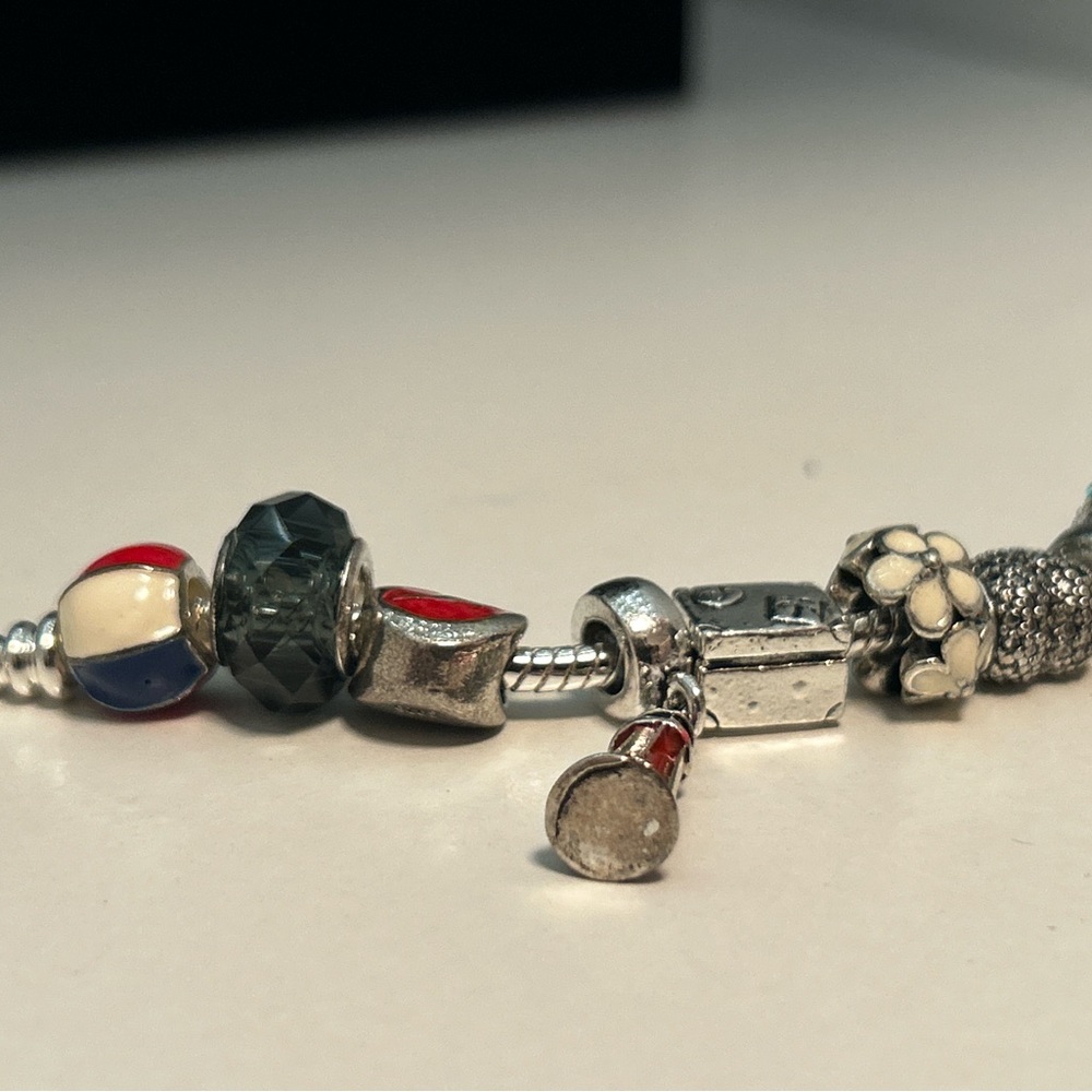 Bracelet - Picture 7 of 9